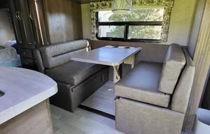 2022 25ft Nexus Triumph luxury. Solar Powered
