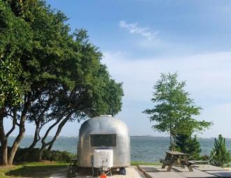 The Hideaway Retreat
