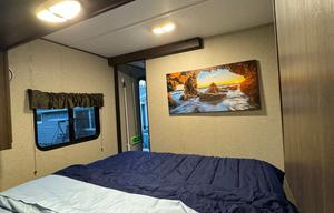 Cozy, lightweight 9 person travel trailer