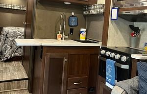 2019 Sunseeker 2860DS Ford RV rental photo 20
