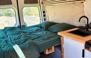 2008 mercedes Sprinter 2500 RV rental photo 21