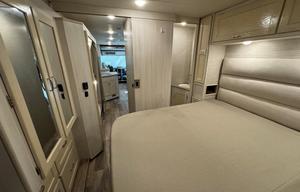 2019 Winnebago Class A RV INTENT 31P