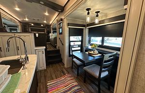 2022 Jayco North Point 382FLRB