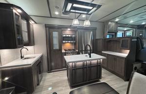 2021 Grand Design Solitude 382WB RV rental photo 22