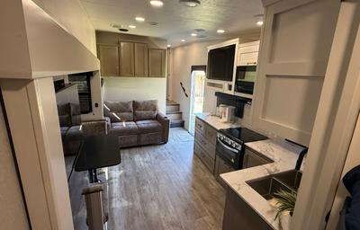2026 Jayco Eagle SLE 28BHU RV rental photo 3