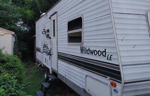 2005 Forest River RV Wildwood LE WDT27FBSSLE