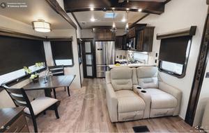 2020 Forest River 5th wheel with washer and dryer