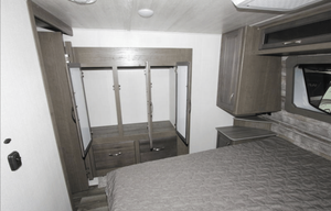 2023 Keystone RV Cougar 364BHL RV rental photo 13