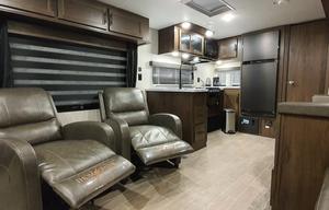 New Full 2020 Cherokee Forest River 274RK