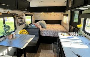 Wolf Pup Hideaway:Pet-Friendly with Cozy Bunk Beds