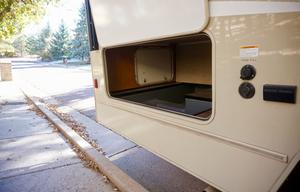 FAMILY APPROVED - 2018 Winnebago Minnie Winnie 25B
