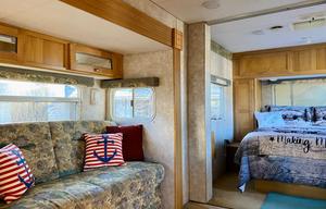 All-Inclusive Travel Trailer Getaway By The Marsh!