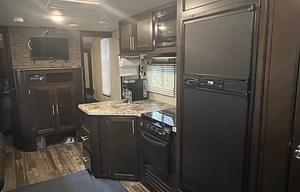 Forest River RV Cherokee Grey Wolf - Sleeps 9