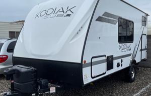 NEW Dutchman Kodiak Cub 175BH (Never rented)
