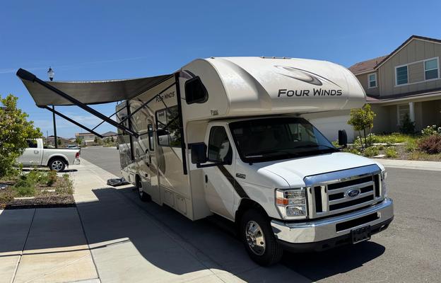 2020 Thor Four Winds 28Z