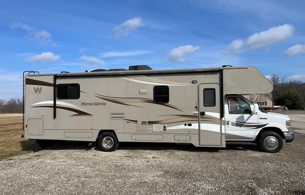 2014 Winnebago Minnie Winnie 31H