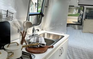 Magnolia 2-AIRSTREAM Bambi Sport 22 *FULLY Loaded*