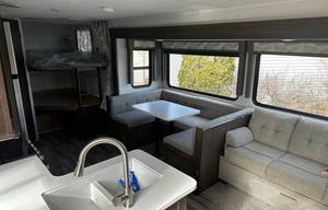 2020 Forest River Salem (sleeps 8)