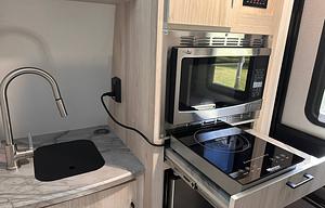 Dream - Lightweight. Off-Grid Ready.
