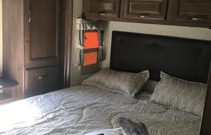 2018 Forest river Sierra 379FLOK