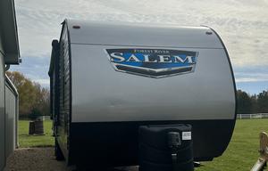 Daniel & Kayla’s Camper
