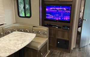 Homey Away From Home - Family Friendly and Cozy