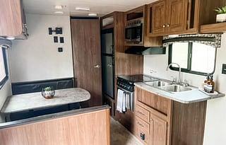 2019 Trail Runner SLE 24 RV rental photo 3