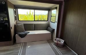 Big Merla Sleeps 7 and Bring your Furry Friends