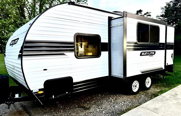 2021 Sunset Park RV Sun-Lite 23RB