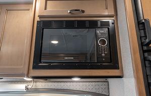 2020 beautiful motorhome 25 ft class C