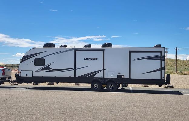 2020 Prime Time LaCrosse 3380IB 3 Slide bunkhouse