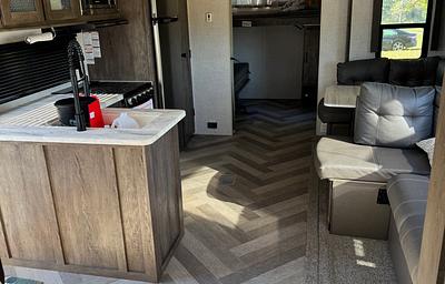 2021 Wildwood 29VBUD RV rental photo 3