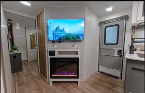 2024 Heartland Eddie Bauer 34 BHS RV rental photo 20