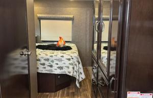'Quinn' 2018 Thor Motor Coach Quantum WS31