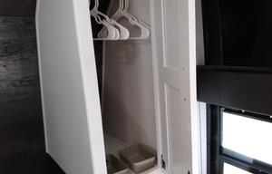 Family-Friendly, Easy-Tow Camper Sleeps 6 w/Bunks