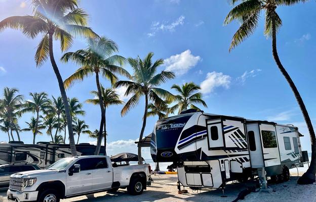 2022 Fuzion 430 Toy Hauler ”Memory Maker II”