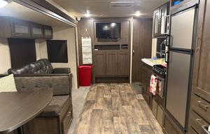 Kozy Kid Bunkhouse - 29ft / Sleeps 9