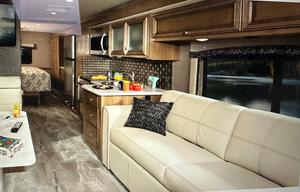 2021 Fleetwood RV Flair 29M RV rental photo 3