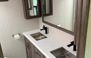 Luxury Rear kitchen Grand Design Solitude