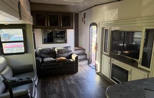 2023 Keystone RV Cougar Half-Ton 29RKS RV rental photo 5