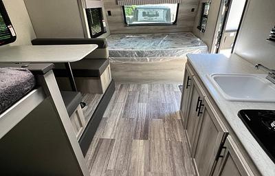 2021 Sportsmen Classic 181BH RV rental photo 2
