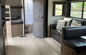 2021 Keystone RV Hideout 29DFSWE RV rental photo 8