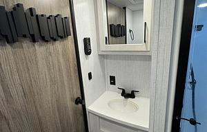 Giant Family RV