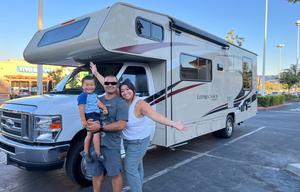 Festival Friendly RV Rental Sleeps 6