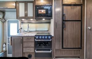 2021 Thor Motor Coach Four Winds 24F