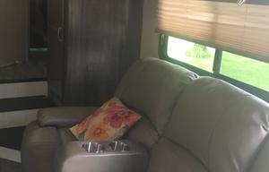 2019 Winnebago Minnie Winnie 26A-  lovers getaway