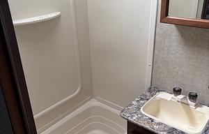 2015 Keystone RV Hideout 31RVDSWE