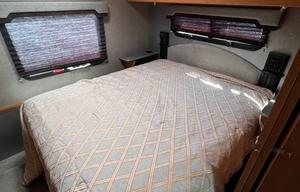 2016 Storm 32H RV rental photo 6
