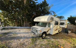 2017 Freedom Elite 22FE RV rental photo 3