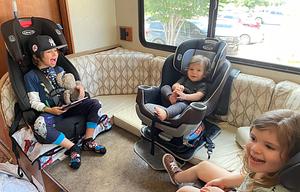 2016 Winnebago Vista 31KE RV rental photo 5